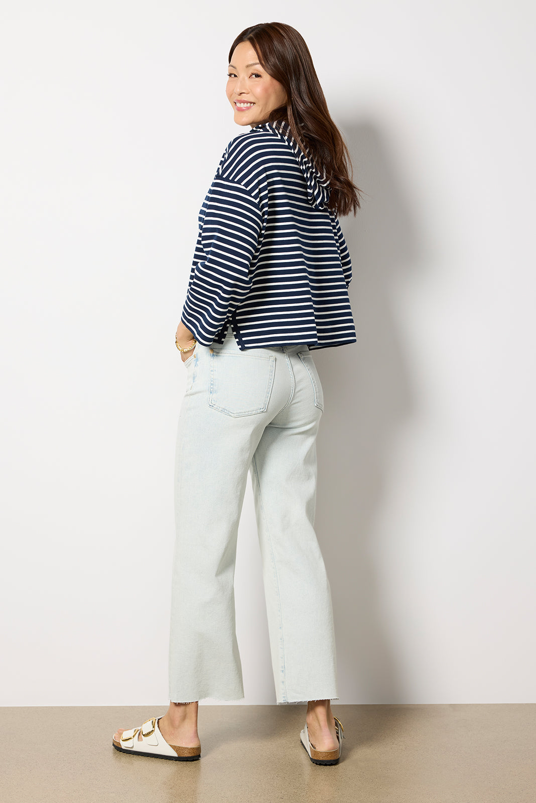 Cropped Alexa - Image 4