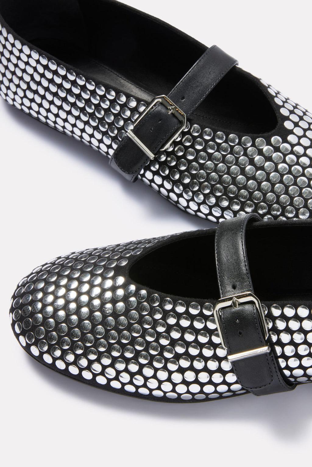 Eliza Stud Flat - Image 2