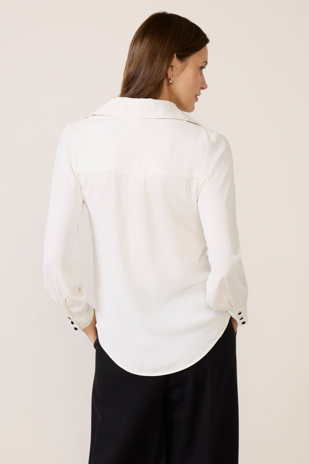 Quinn Crepe Satin Bow Shirt - Image 4