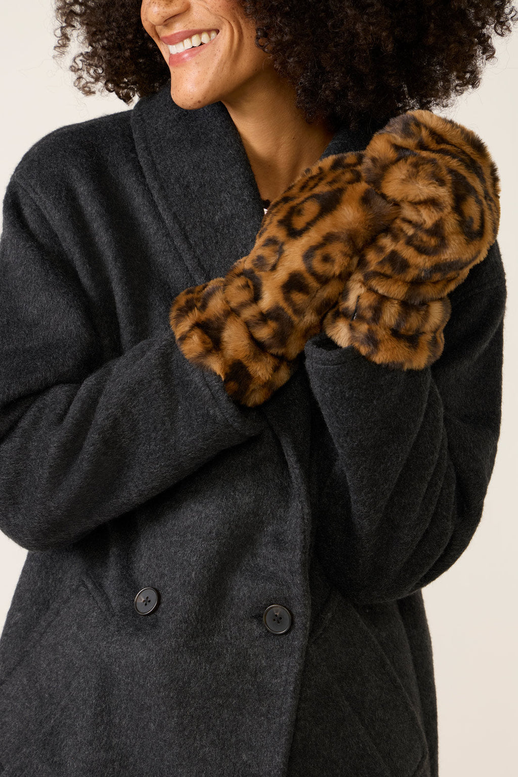 Coco Leopard Gloves