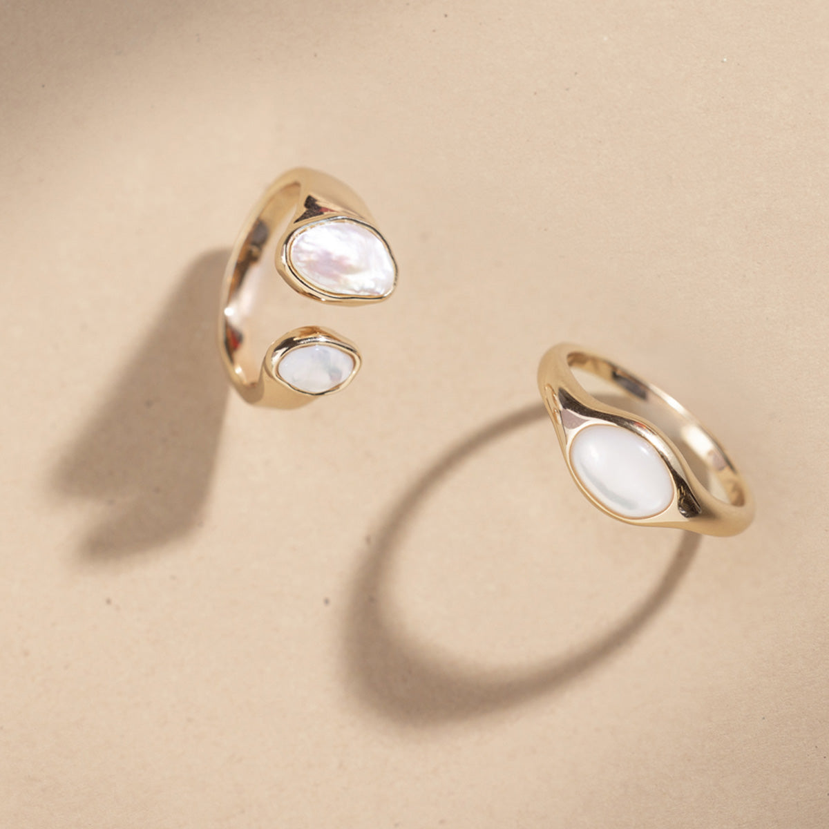 Mother of Pearl Signet Ring - Image 3