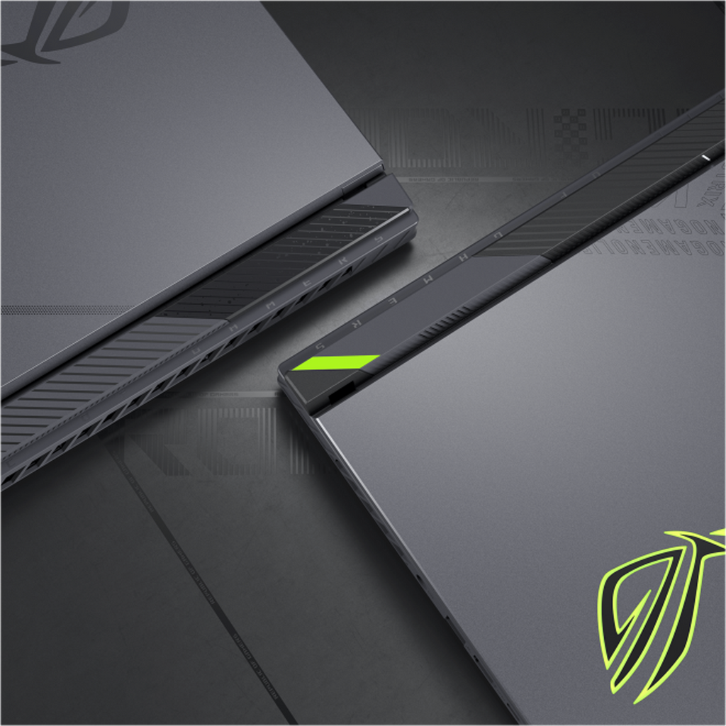 ASUS ROG Strix G18 G814FM-DS95 Gaming Laptop