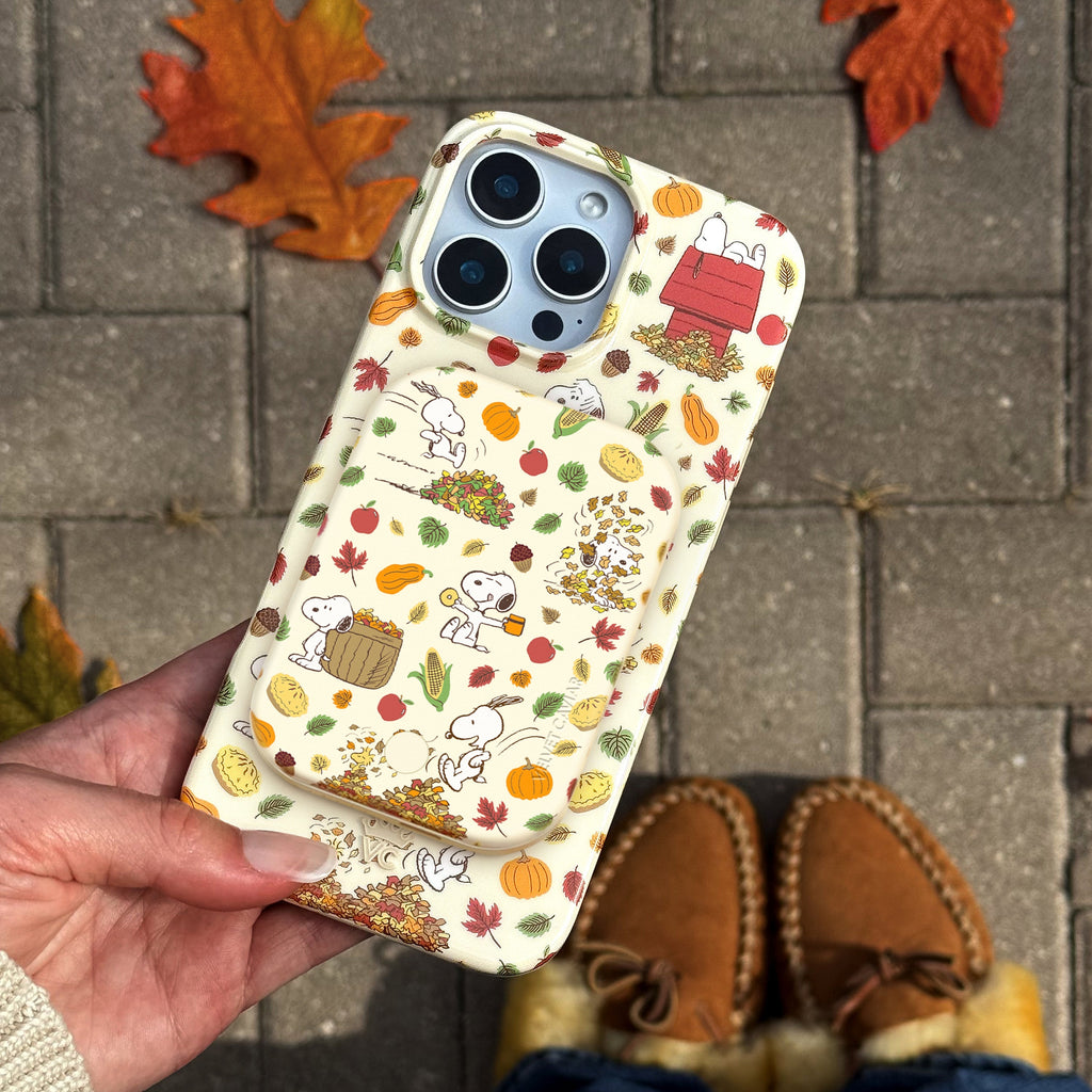 Snoopy Autumn Leaves MagSafe Battery Power Pack