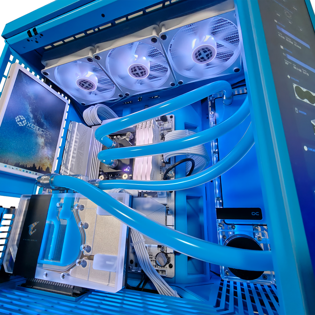 Y70 Blueberry Ultimate X Black Label Gaming Desktop