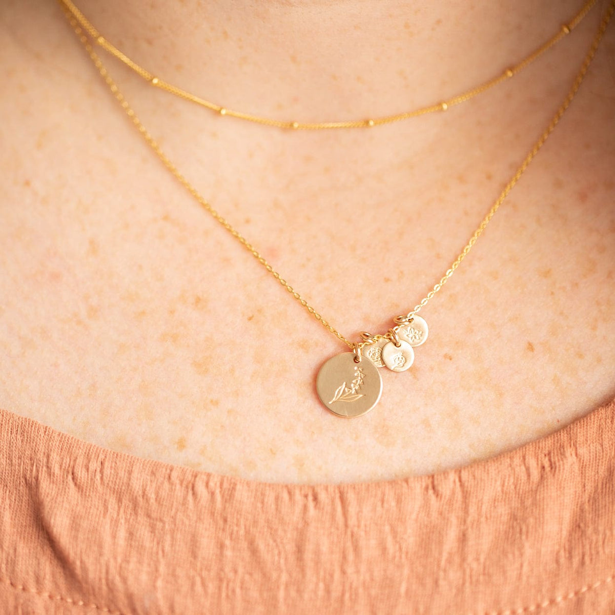 Big & Little Blooms Disc Necklace - Image 4