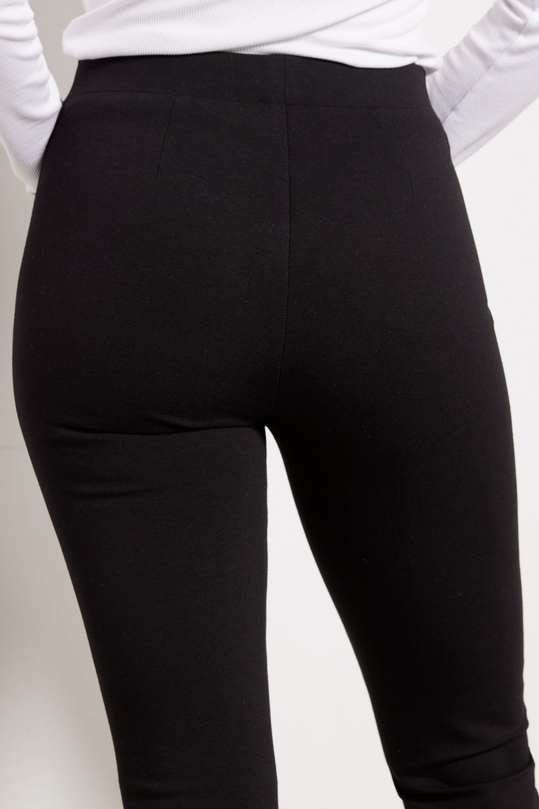 Marx Front Slit Legging - Image 6