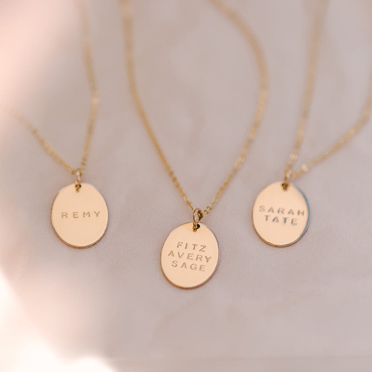 Indy Oval Necklace - Image 3